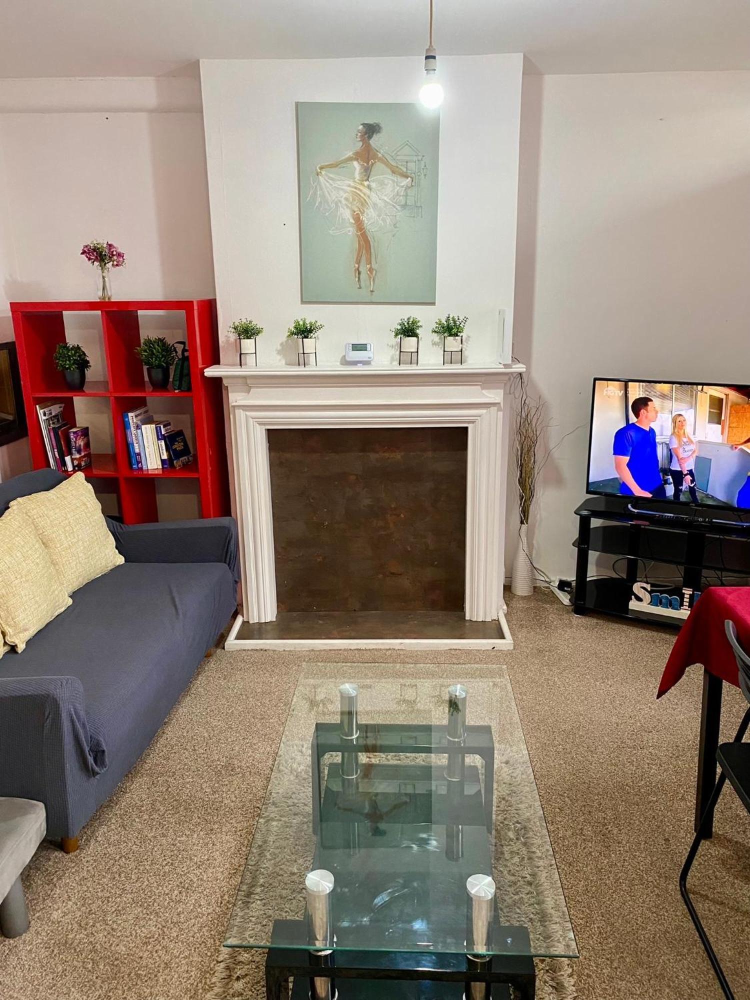 Cosy 3 Bed Apt, Old Truman Brewery! Brick Lane, London, E1 Apartamento